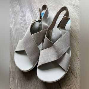 Clarks Taupe Women's Sandals